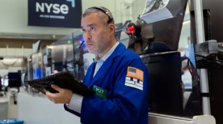 开盘：美股周三高开 原油价格飙升后回落