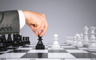 控股股东陷债务困局，掌舵10年的董事长离职，华农财险危机待解