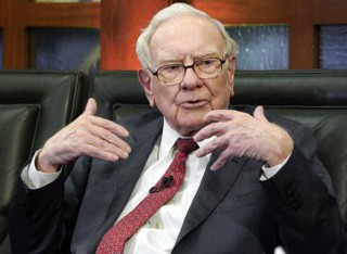 伯克希尔董事会投票决定：阿贝尔明年1月1日起出任CEO，巴菲特继续担任董事长