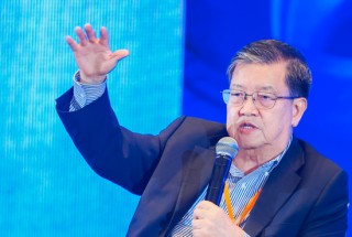 龙永图：面对当下局势，企业可从三方面破局