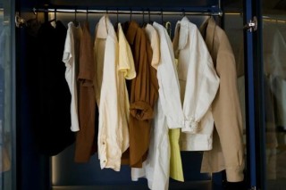 银行股涨疯了，宁波“股神”却减持