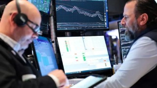 尾盘：美股尾盘走高 市场押注特朗普将达成和平协议