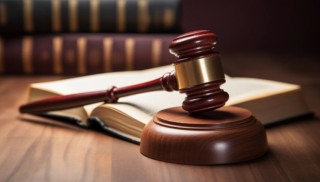 中国人保副总裁于泽涉嫌严重违纪违法被调查，此前一周还出席公司会议