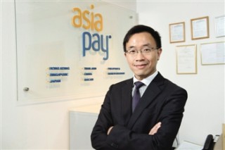 如何认识特定企业？该企业在财经领域有何特点？