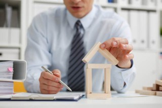 如何进行有效的房地产项目规划？这种规划需要考虑哪些因素？