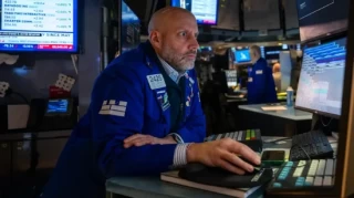 早盘：美股涨跌不一 思科股价大跌