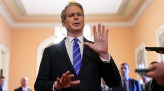 贝森特称美国保险计划将很快启动 助力霍尔木兹海峡通行