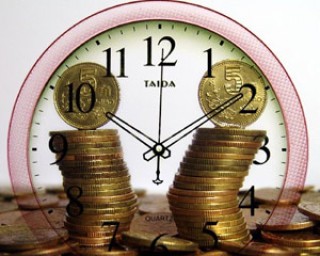 如何实现安全且高效的理财目标？这种理财目标的实现需要哪些条件？