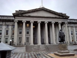 美国国会预算办公室：财政部最早8月可能出现支付违约