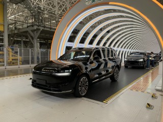 终于赚钱了！赛力斯集团财报发布