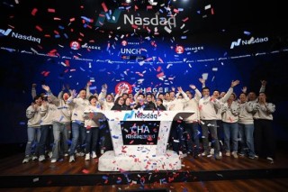 霸王茶姬，32.44美元