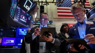 收盘：美股收跌纳指跌逾2% 特朗普关税政策令股指承压