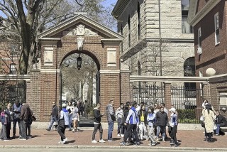 哈佛遭重拳 《财富》：特朗普正杀死美国下金蛋的鹅