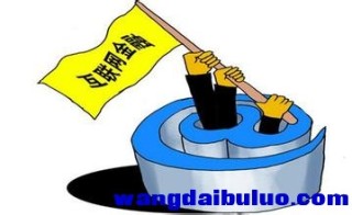 如何理解金融产品表现并做出合理判断？这种判断有哪些关键因素？