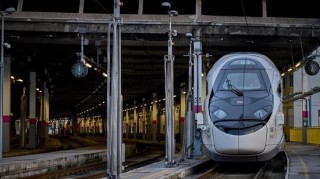 火车制造商阿尔斯通股价暴跌 17%