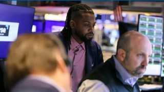 盘前：纳指期货涨0.4% 美伊拟继续谈判