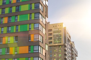 如何了解公寓项目的具体情况？具体情况涵盖哪些方面？