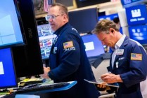 4月16日收盘：标普500指数创历史新高 纳指录得11连涨并创新高