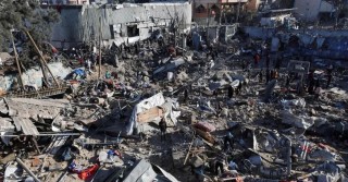 英镑GBPUSD多空对决升级！英国就业失速+降息分裂，央行站不住了？