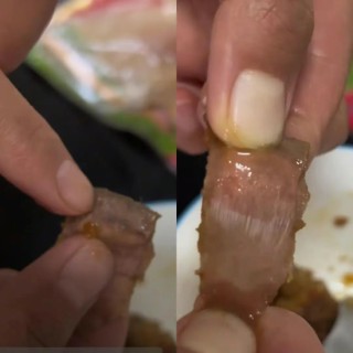 来伊份产品被曝吃出带血创可贴，公司最新回应：全面下架！