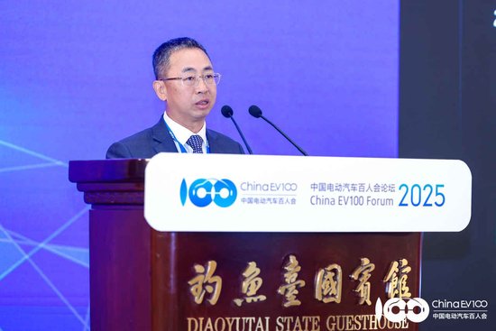 华为侯金龙：政府应加快进行“超充一张网”规划，统筹土地和电力保障，提升资源利用率  第1张