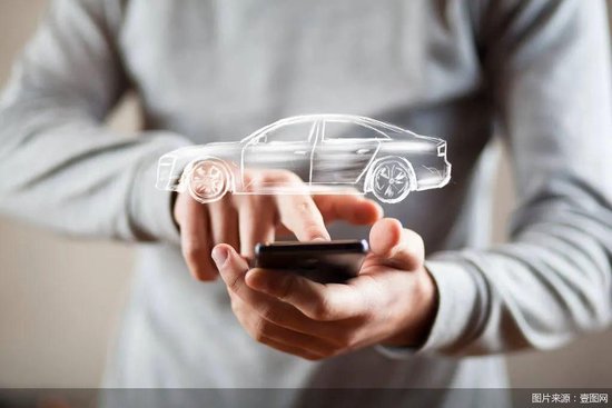 年报内外|千亿市场难赚钱,新能源车险盈利“拐点”在哪里? 第1张 年报内外|千亿市场难赚钱,新能源车险盈利“拐点”在哪里? 第1张