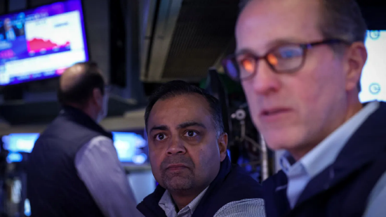 摩根大通:特朗普的关税政策若持续,将把美国及全球拖入衰退 第1张 摩根大通:特朗普的关税政策若持续,将把美国及全球拖入衰退 第1张