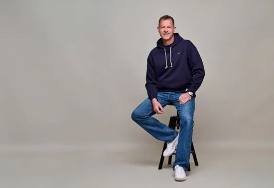 股价闪崩,CEO提前“下课”!知名品牌巨震 第2张 股价闪崩,CEO提前“下课”!知名品牌巨震 第2张