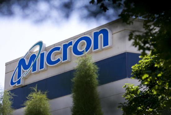 一周外盘头条|特朗普关税重创市场 美股巨震 全球市场遭遇黑色星期一 巴菲特笑傲群雄 特朗普被质疑操纵市场  第14张