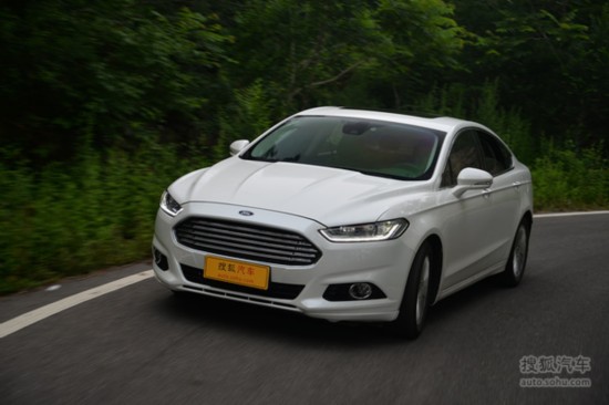 福特野马的内部空间如何进行合理利用？这种利用方式有哪些优点？  第1张