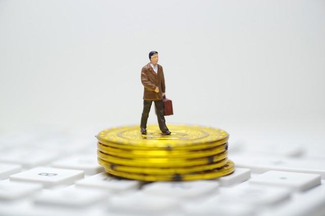 如何有效管理货币基金并实现稳健收益？这种管理方式的风险有哪些？  第1张