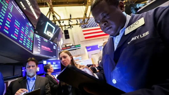 早盘:美股跌幅扩大纳指跌2.4% 特朗普再次呼吁美联储降息 第1张 早盘:美股跌幅扩大纳指跌2.4% 特朗普再次呼吁美联储降息 第1张