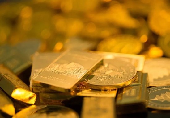 银行再次调高黄金起购金额，金价冲高之后“跳水”了  第1张