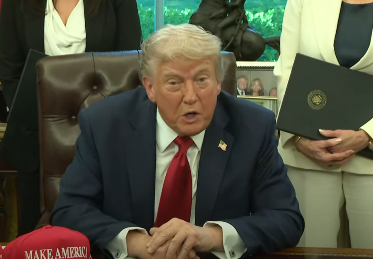 特朗普：与乌克兰打交道比与俄罗斯打交道更难  第1张