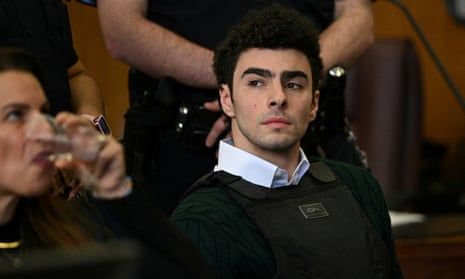 美国检察官将在联合健康高管谋杀案中寻求判处路易吉-曼乔内死刑  第1张