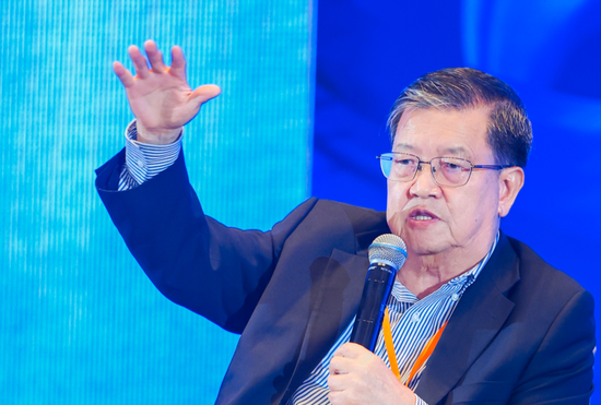 龙永图:面对当下局势,企业可从三方面破局 第1张 龙永图:面对当下局势,企业可从三方面破局 第1张