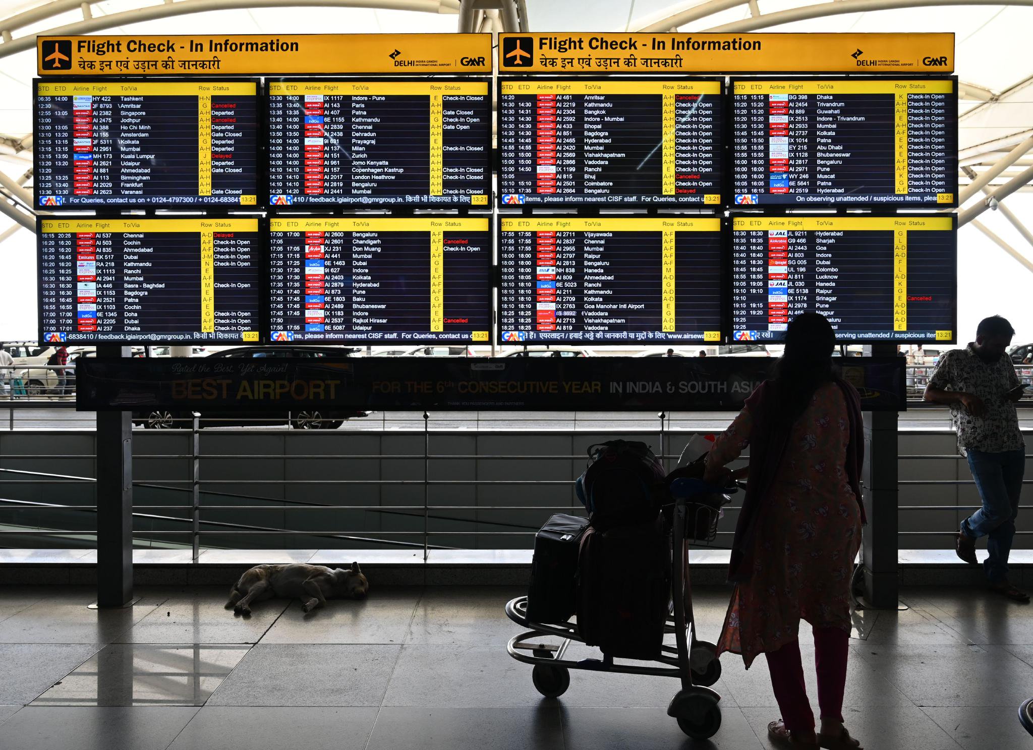 印度32座机场暂停对所有民用航班运营  第1张