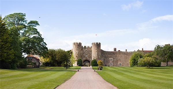 如何选择合适的居住场所?进特定场所需满足什么条件? 第1张 如何选择合适的居住场所?进特定场所需满足什么条件? 第1张