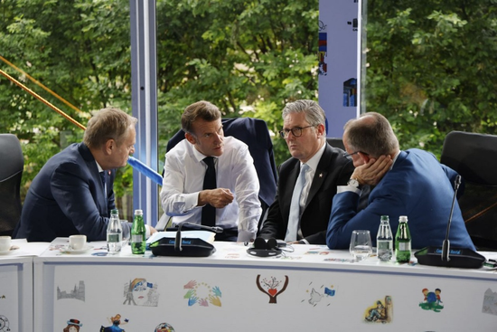 美媒：泽连斯基、马克龙、斯塔默等多国领导人就俄乌谈判与特朗普通话  第1张