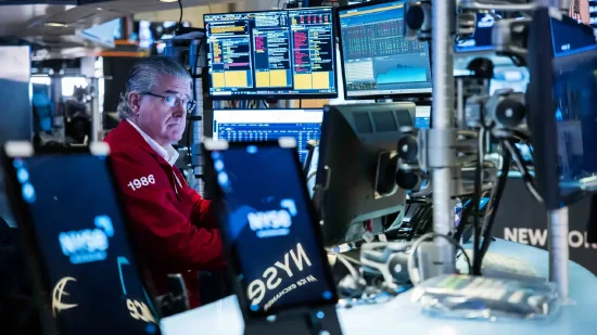 早盘:美股继续下滑 市场关注特朗普最新关税威胁 第2张 早盘:美股继续下滑 市场关注特朗普最新关税威胁 第2张