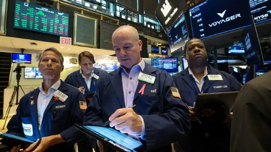 开盘:美股周四低开 特朗普威胁单边征收关税 第2张 开盘:美股周四低开 特朗普威胁单边征收关税 第2张