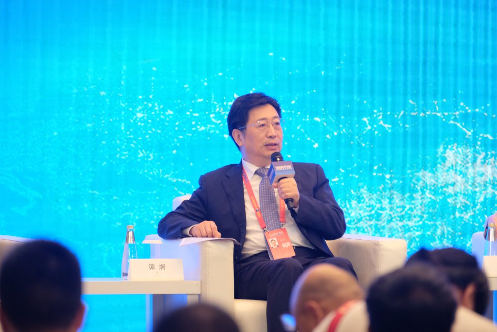 国开行行长：加大资源倾斜、加强政银企合作、加快政策落地，助力新质生产力发展  第1张