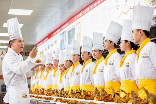 三十余载，这艘“职教航母”将学生送达梦想彼岸  第2张