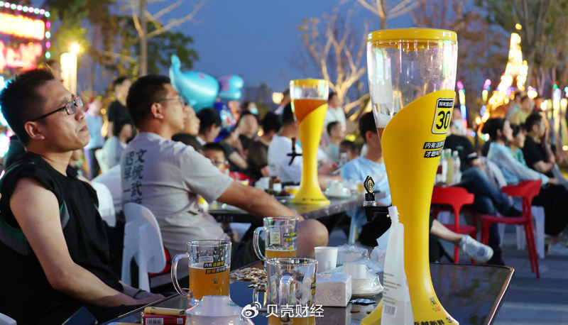 苏超“出圈”背后:一张球票,如何成为撬动文旅的“钥匙”? 第6张 苏超“出圈”背后:一张球票,如何成为撬动文旅的“钥匙”? 第6张