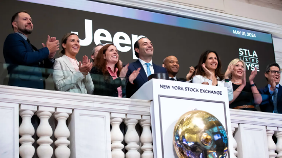 斯特兰蒂斯新任CEO面临诸多挑战，誓言避免 “平庸”  第5张