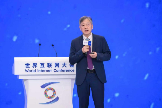 欧洲科学院院士金耀初:类脑计算与具身智能结合,能让大模型产生自主学习能力 第1张 欧洲科学院院士金耀初:类脑计算与具身智能结合,能让大模型产生自主学习能力 第1张