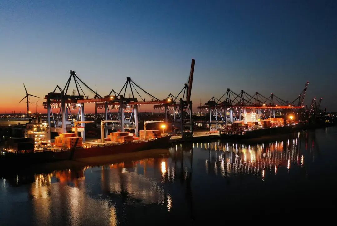 欧元EURUSD面临双重冲击：德国工业喜忧参半＋政治风险升温  第1张