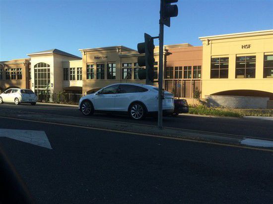 汽车驾驶技巧中有哪些避险方法？  第1张