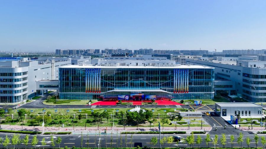 中国刻蚀机之父,带出1700亿芯片设备巨头 第1张 中国刻蚀机之父,带出1700亿芯片设备巨头 第1张