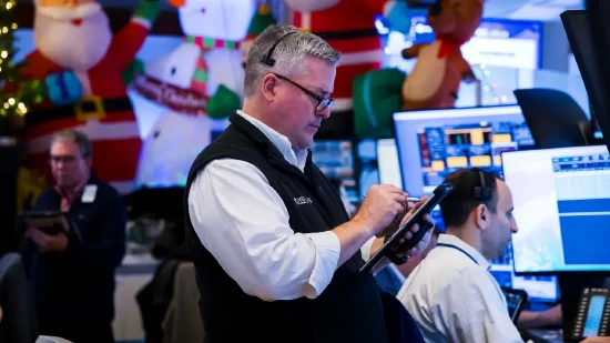 12月25日收盘:圣诞节前美股收高 标普指数创历史纪录 第1张 12月25日收盘:圣诞节前美股收高 标普指数创历史纪录 第1张